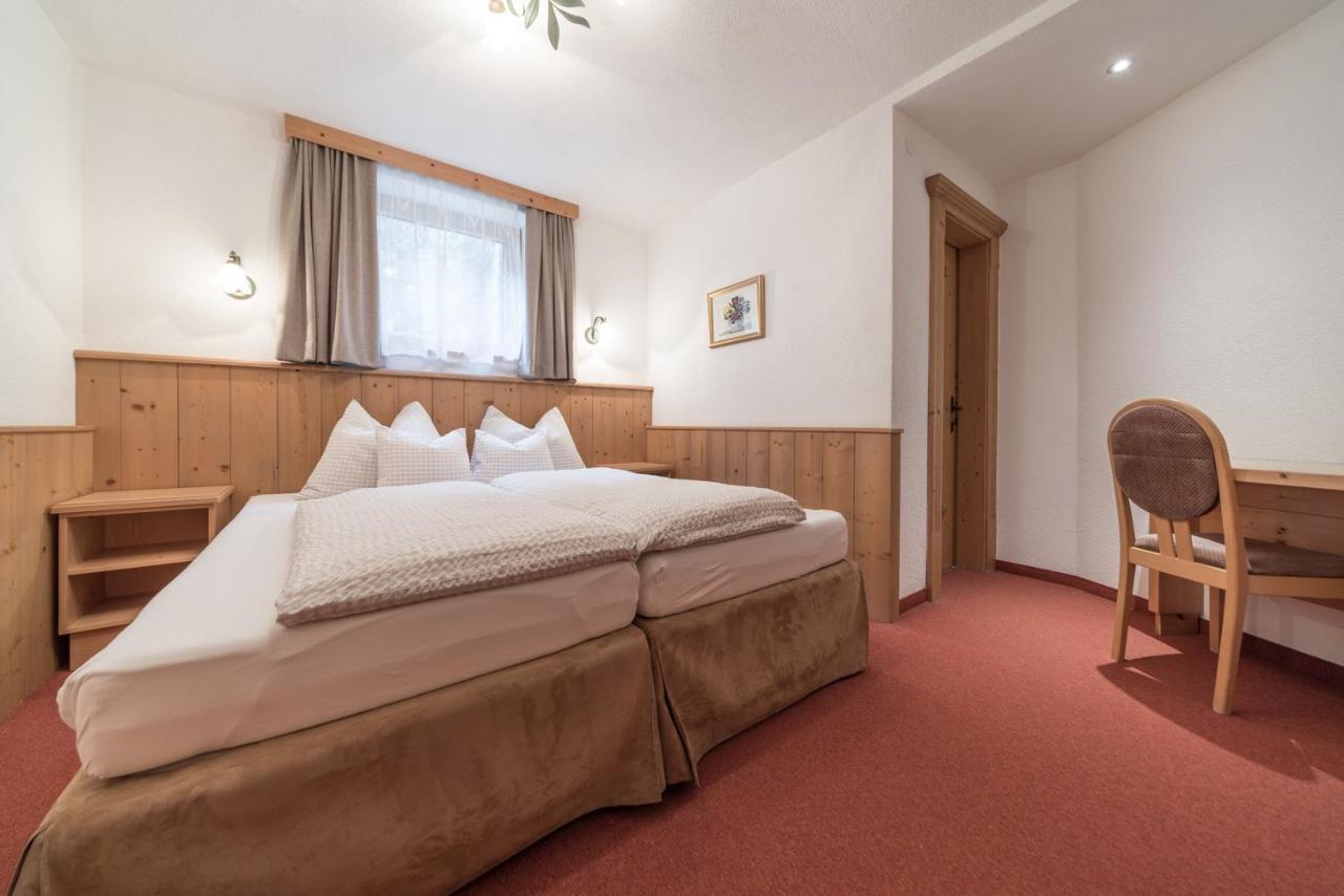 Pension Bergfrieden Obergurgl Exterior photo